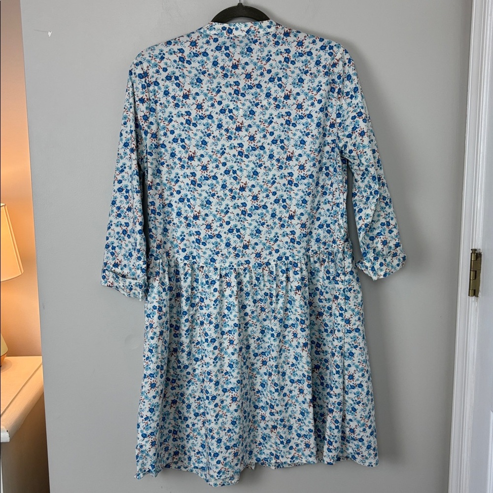 Tuckernuck Blue Floral Button Up Dress - Size M - Picture 8 of 9